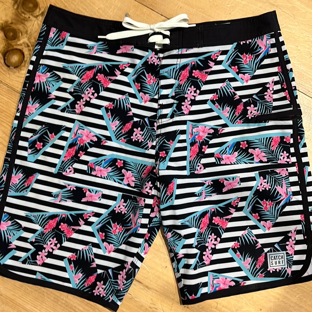 CATCH SURF Board Shorts sz 34
